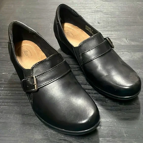 G.H. Bass & Co. | Shoes | Gh Bass Co Shoes Womens M Elaine Black Comfort Dress Heels Pump Slip On | Poshmark G.H. Bass & Co. | Shoes | Gh Bass Co Shoes Womens M Elaine Black Comfort Dress Heels Pump Slip On | Poshmark